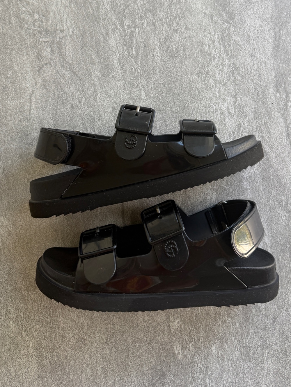 Gucci, black sandals 7 women’s